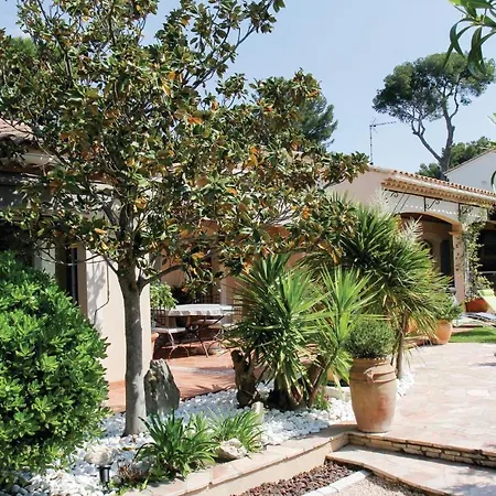3 Bedroom Gorgeous In Les Angles * Les Angles (Gard)